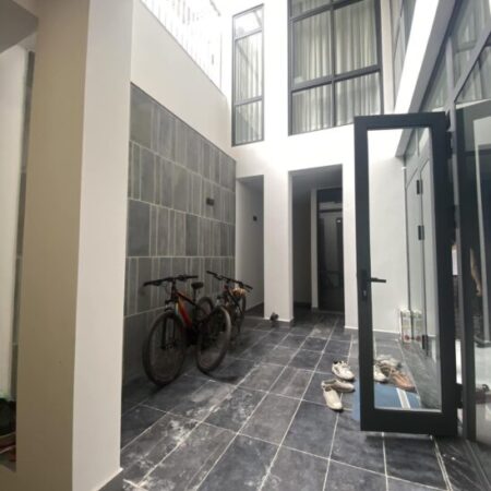 ⚜️ Nhà VIP Hoàng Cầu, Lô góc, Ngõ to như phố, 100m2 5T Thang máy, MT 18m, Chỉ 38 Tỷ ⚜️