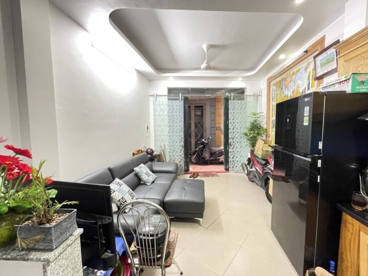 Bán nhà Tam Trinh giá 5.25 tỷ, diện tích 30m2, 5 tầng, mặt tiền 3.5m