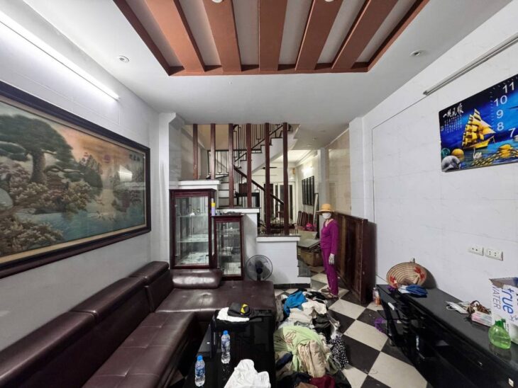 Bán nhà Hoàng Mai giá 6.7 tỷ, diện tích 51m2, 4 tầng, mặt tiền 3.5m