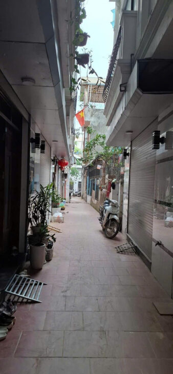 Bán nhà Đông Ngạc, Bắc Từ Liêm 73mx3 tầng KCBT, 2 thoáng 7.7 tỷ có TL. Bán nhà Đông Ngạc, Bắc Từ Liêm 73mx3 tầng KCBT, 2 thoáng 7.7 tỷ có TL.