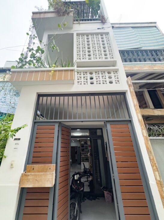 BÁN NHÀ ĐẸP GẦN LÊ QUANG ĐỊNH, P.1, GÒ VẤP – 54M² – 3 TẦNG – 4PN – GIÁ CHỈ 6.45 TỶ