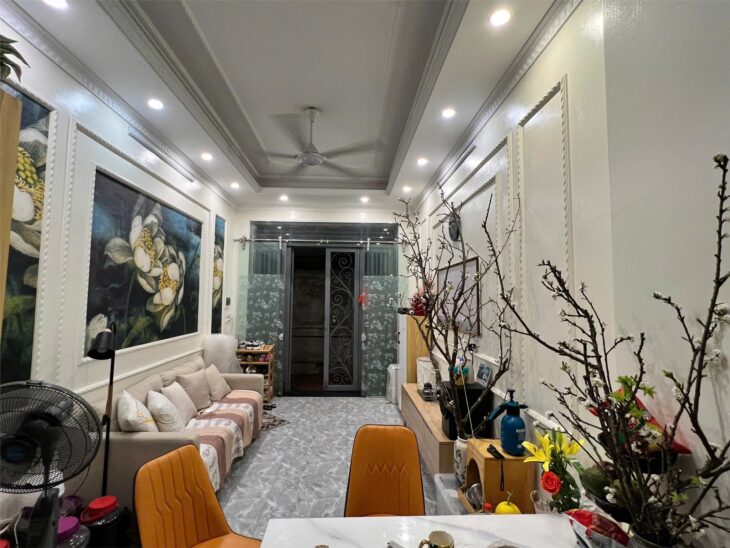 5 TẦNG MỚI ĐẸP – NỘI THẤT SỊN – Ô TÔ 30M – SỔ ĐỎ-5.5 TỶ- Ở NGAY ĐÓN TẾT, DT 33m2, 5T, 3N đủ công
