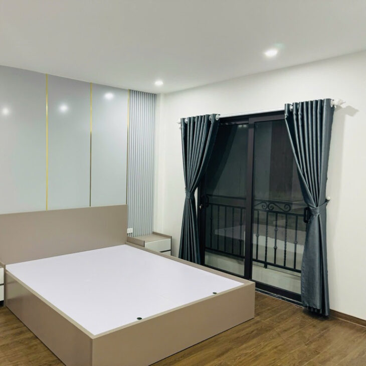 Bán nhà Võ Chí Công Ở Hân Hoan Sung Sướng 37.0m2 5 tầng 6.4 tỷ