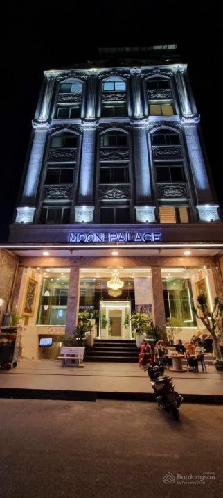 Cần bán – tòa nhà CHDV Moon Palace Q. 7