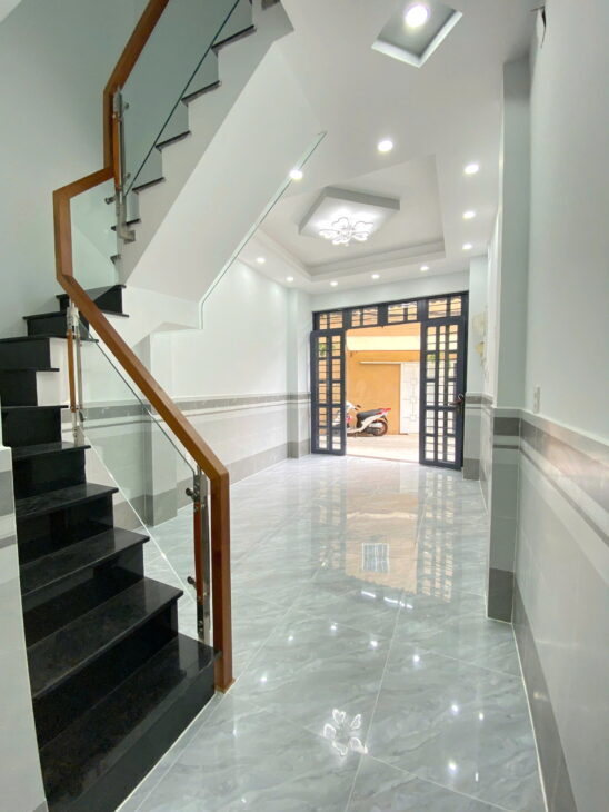 Nhà 2 tầng mới hẻm ôtô nhỏ Âu Dương Lân P3Q8. Giá 4,99 tỷ TL