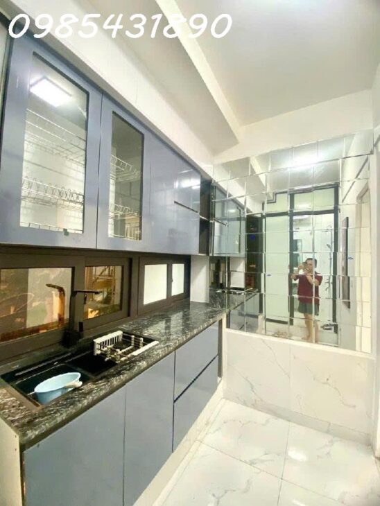 Sự Thật Sở Hữu Căn Hộ 3 Phòng Ngủ, Sân Vườn BBQ Đẹp Như Mơ Tại Đền Lừ 1, Chỉ 3.x Tỷ