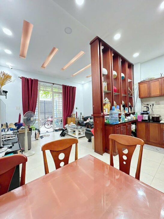 Nhà ngọn giá cực tốt Tân Phú – Hẻm kinh doanh đắc địa sát chợ Tân Hương – 100m2, 3 tầng BTCT – Giá