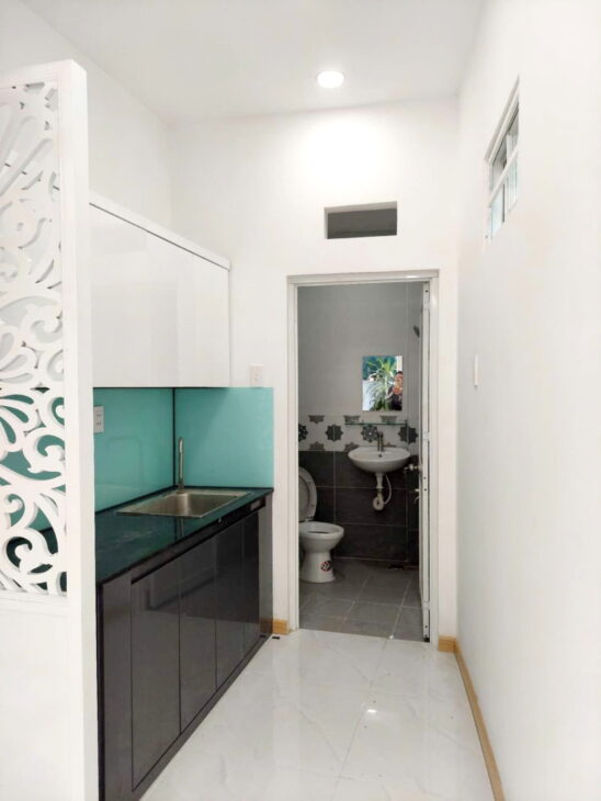 Căn góc 2 tầng mới hẻm 3m Tùng Thiện Vương P12Q8. Giá 1,82 tỷ TL