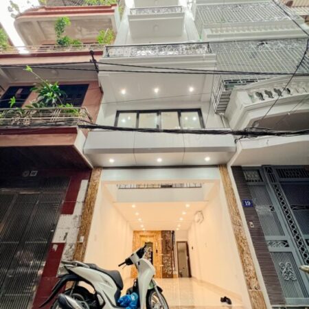 BÁN NHÀ PHỐ HOÀNG VĂN THÁI, NGÕ Ô TÔ, KHU DÂN TRÍ CAO, KINH DOANH ,40M ,MT 3,7M ,NHỈNH 14 TỶ
