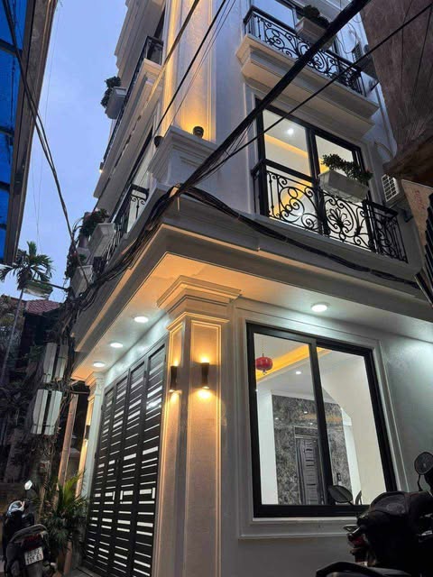 LÔ GÓC, KD, THANG MÁY, DÒNG TIỀN 10 PHÒNG, YÊN HOÀ – CẦU GIẤY: 55M, 6T, MT: 5M. GIÁ 13.8 TỶ