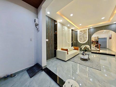Bán gấp nhà đường Lê Thị Riêng,Thới An,Quận 12. 59m2 chỉ 4 tỷ .