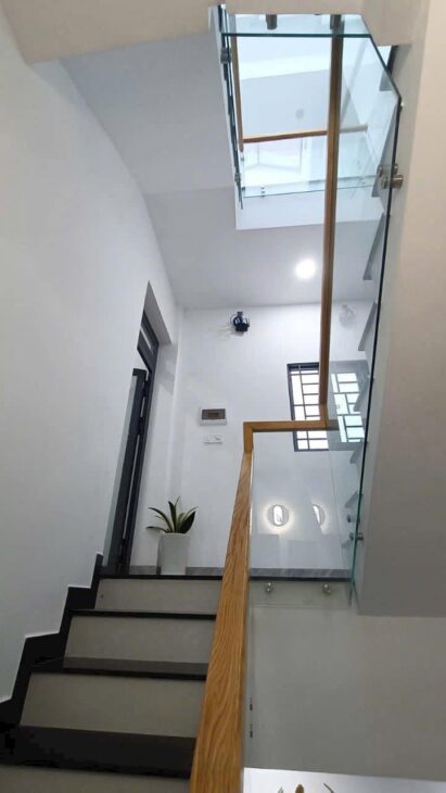 ????NHÀ NHA TRANG 4 TẦNG CÁCH BÃI BIỂN CHỈ 3 PHÚT – HAI MẶT TIỀN ĐƯỜNG TRƯỚC SAU CỰC THOÁNG????