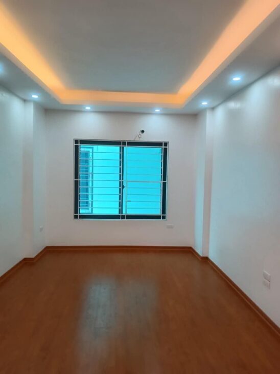 Bán nhà Văn Trì Bắc Từ Liêm NHÀ ĐẸP MỚI XÂY – GẦN Ô TÔ- Ở SƯỚNG,mt 4mx5 tầng 4,2 tỷ