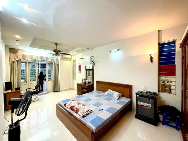 NHÀ ĐẸP MẠC THÁI TỔ, CẦU GIẤY – LÔ GÓC 45M2, 6Tầng – VỈA HÈ OTO – KD ĐA NGÀNH