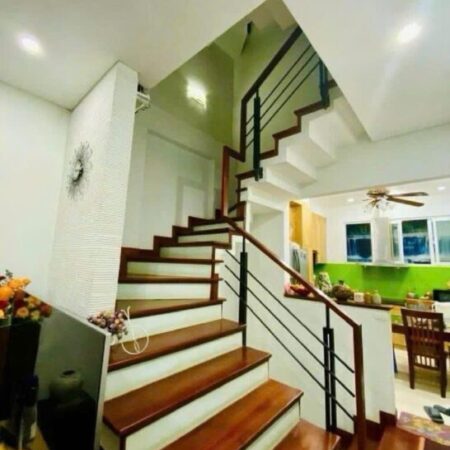 Bán nhà 58m2, 3PN, 4VS, ngõ Nguyễn Khoái, Thanh Trì, 5.7 tỷ, sổ đỏ