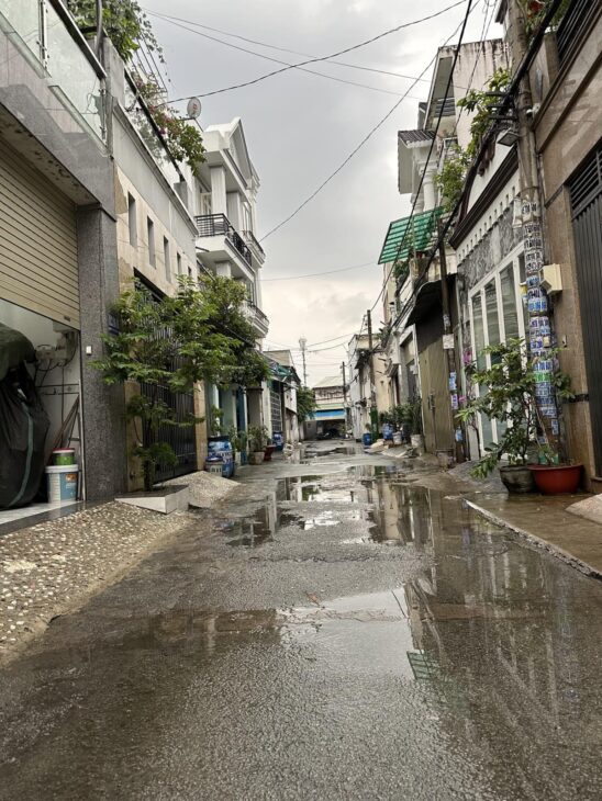 NHà Hẻm 6M Trần Thị Hè – Hiệp Thành – 79M2 – 2 Tầng – Xe Hơi Ngủ Nhà. Chỉ 4,5 Tỷ.