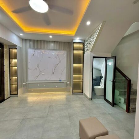 BÁN NHÀ QUAN NHÂN THANH XUÂN – 6 TẦNG THANG MÁY – SÁT PHỐ NGÕ THÔNG OTO – NHỈNH 8 TỶ