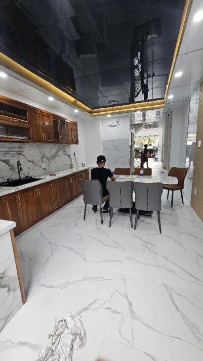 QUẬN 7 MẶT TIỀN ĐƯỜNG 85 TÂN QUY NHÀ 6 TẦNG – MỚI KENG HOÀN CÔNG ĐỦ