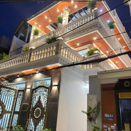 Bán nhà mặt phố 3 tầng 8x20m giá 11,9 tỷ Đường 8m Nguyễn Ảnh Thủ