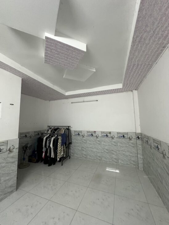 NHà Hẻm 6M Trần Thị Hè – Hiệp Thành – 79M2 – 2 Tầng – Xe Hơi Ngủ Nhà. Chỉ 4,5 Tỷ.