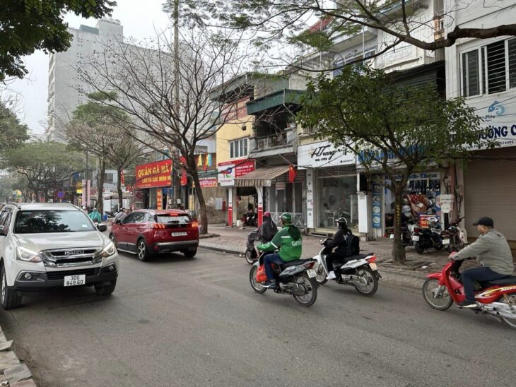 BÁN NHÀ MẶT PHỐ THANH XUÂN – GẦN NGÃ TƯ SỞ – 70M 4TẦNG VỈA HÈ KINH DOANH, GIÁ 22.X TỶ