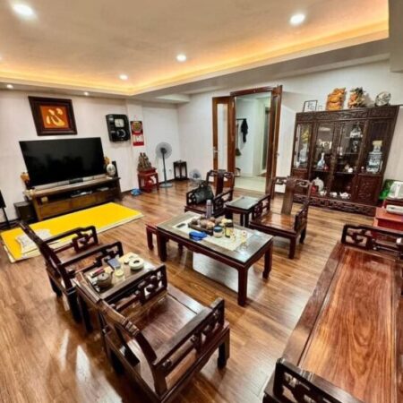 Người quen gửi bán nhà khu Vĩnh Phúc Ba Đình – 80m chỉ 11 tỷ Người quen gửi bán nhà khu Vĩnh Phúc Ba Đình – 80m chỉ 11 tỷ