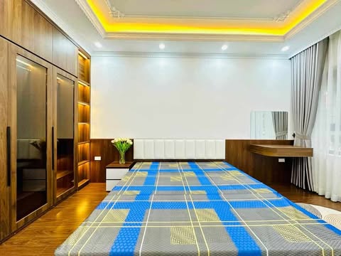 NHÀ ĐẸP THỊNH QUANG – ĐỐNG ĐA, PHÂN LÔ, KD ÔTÔ, 4 NGỦ, 40M, 4T, MT: 3.8M, GIÁ 8.5 TỶ