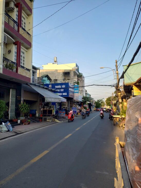 Bán lô đất 405m2 mặt tiền Thạnh Xuân 21 Quận 12 giá 15ty800 Tl