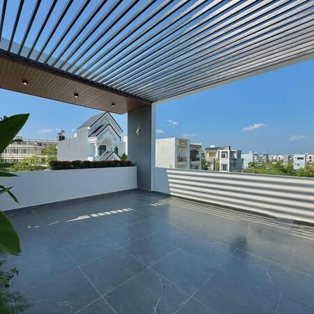 NHÀ MỚI CÁCH 10m Hà Huy Giáp (10mx13m) Mercedes ngủ trong nhà. CHỈ 7 tỷ nhỉnh