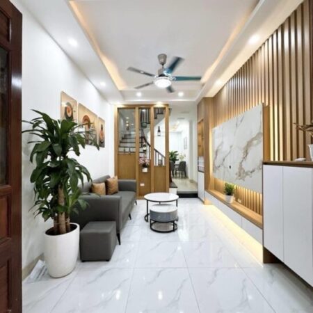 Tây Hồ 37m2, 5 tầng, MT 3.2m phù hợp Vừa ở và kinh doanh