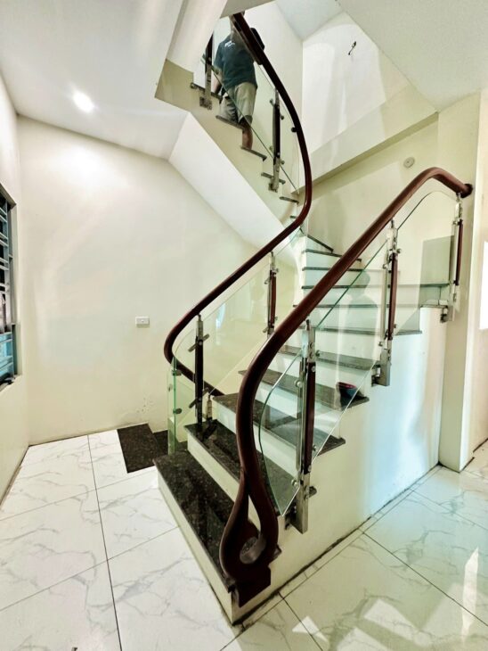 ⚜️ Mặt phố Đê La Thành Nhỏ, Đống Đa, Lô góc 72m2 5T MT 4.5m, Chỉ 18.5 Tỷ ⚜️