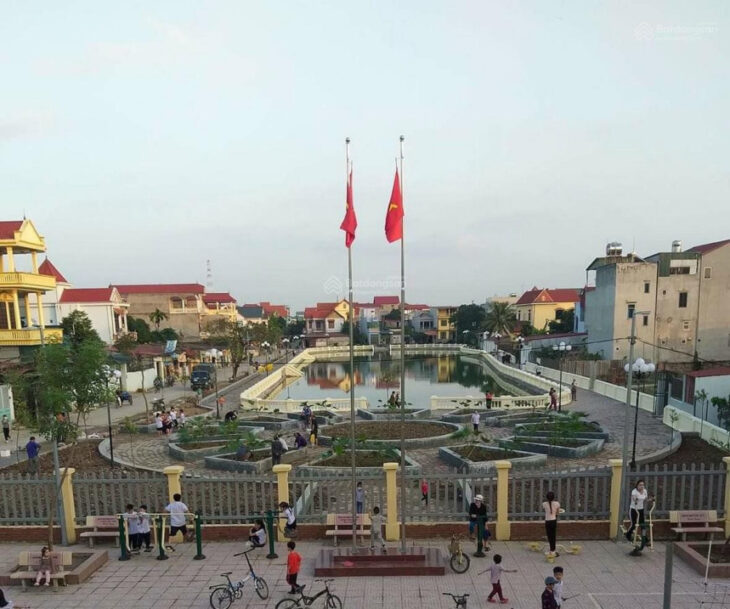 phải nhanh ! gần kcn thăng long, 4 tầng, 50m, ô tô, dân xây, chỉ hơn 4 tỷ