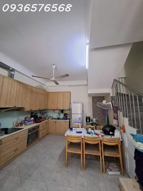 GẤP GẤP NHÀ PHỐ KINH DOANH Ô TÔ 50M2 LIÊN HỆ: 0936576568