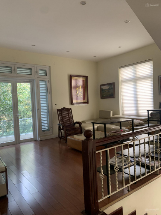 Bán biệt thự Ciputra 180m2, nội thất đầy đủ, view đẹp hướng đẹp, giá 63 tỷ