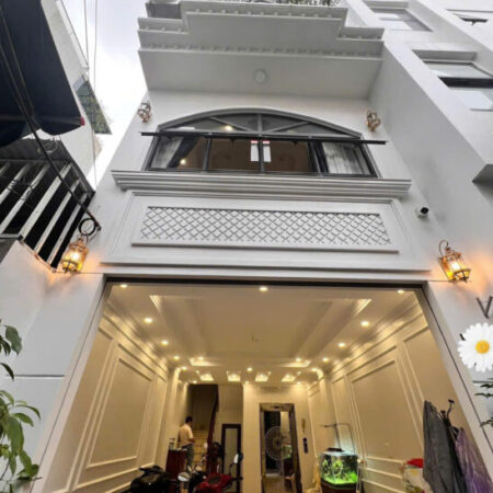 Bán nhà Nguyễn Ngọc Nại, Phân Lô, Ô Tô, kinh doanh 50mx 5 tầng 11 tỷ.