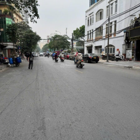 Bán nhà Nguyễn Thị Định, Cầu Giấy 32 tỷ VND, 60 m2 x 5 tầng, thang máy – Cơ hội không thể bỏ lỡ Bán nhà Nguyễn Thị Định, Cầu Giấy 32 tỷ VND, 60 m2 x 5 tầng, thang máy – Cơ hội không thể bỏ lỡ