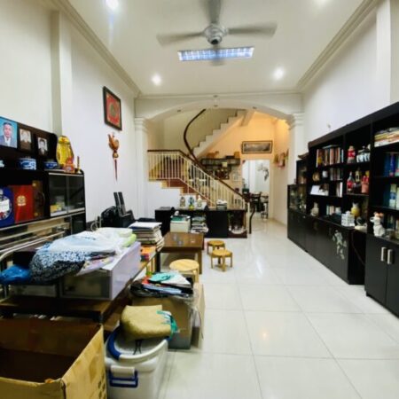 Chỉ 7.6 tỷ, nhà ngay NGUYỄN VĂN TRỖI, PN, 70M2, sổ đẹp: