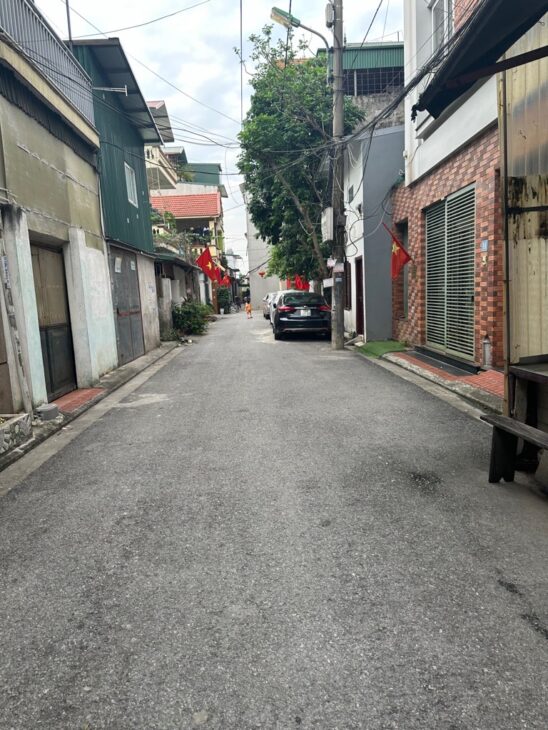 Siêu Hiếm, bán nhà Ngô Gia Tự Long Biên – trung tâm chợ Diêm Gỗ, Ô tô tránh- 2 mặt thoáng -ngõ
