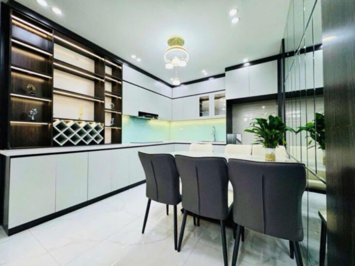 NHÀ PHÂN LÔ HOÀNG VĂN THÁI – NGÕ Ô TÔ TRÁNH – NHÀ MỚI- NỘI THẤT ĐẸP- 38M2- 4 TẦNG- MT 3.3M- GIÁ 7.x