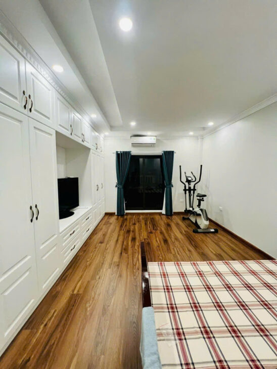 Bán nhà Nguyễn Ngọc Nại, Phân Lô, Ô Tô, kinh doanh 50mx 5 tầng 11 tỷ.