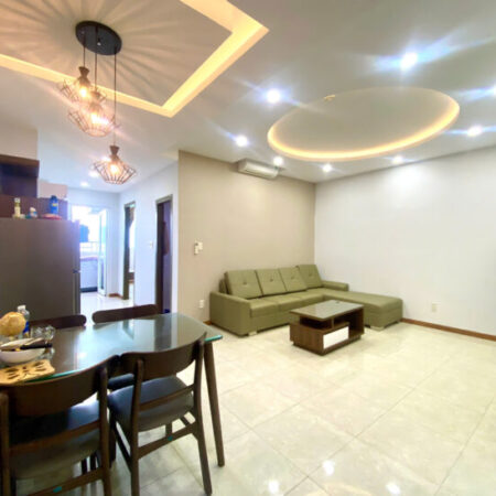 Cho thuê căn hộ 2pn view phố biển