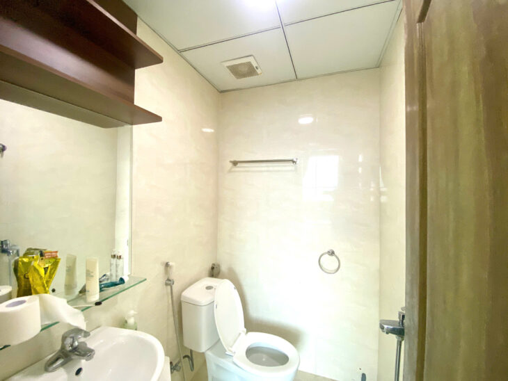 Cho thuê căn hộ 2pn view phố biển