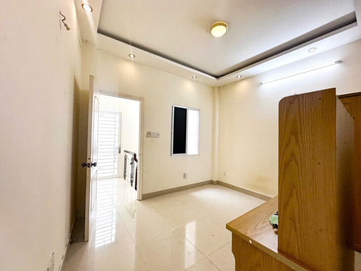 HÀNG CỰC HIỂM, NHÀ 3 TẦNG, SÁT MẶT TIỀN NGUYỄN VĂN ĐẬU P5 BÌNH THẠNH CHỈ HƠN 6 TỎI, NỢ HẬU TÀI LỘC,