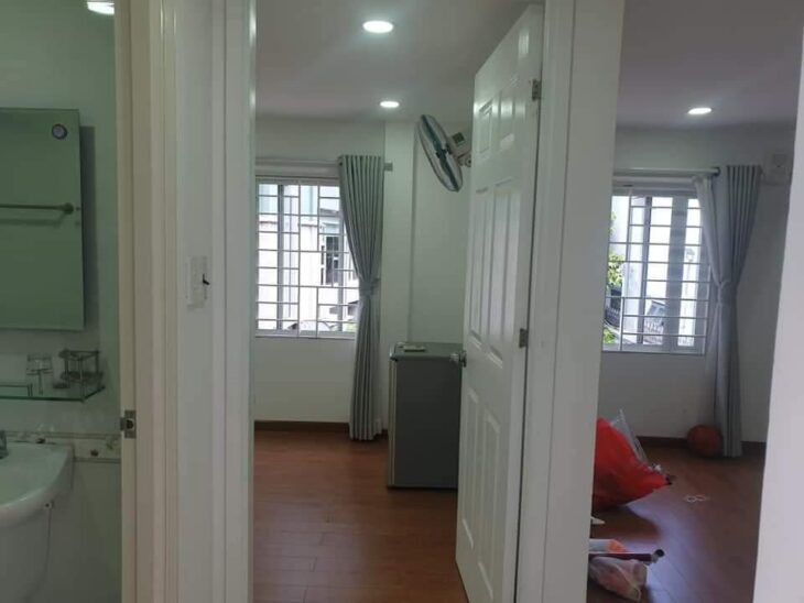 Chỉ 6.5 tỷ, bán nhà TRẦN KHÁCH CHÂN, PN, 5m X 17m.