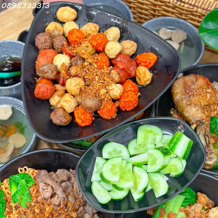 Sang quán Mì cay – Trà sữa – Mì trộn Park Kim Thang, Quán đang hoạt động ổn định, lượng khách đông