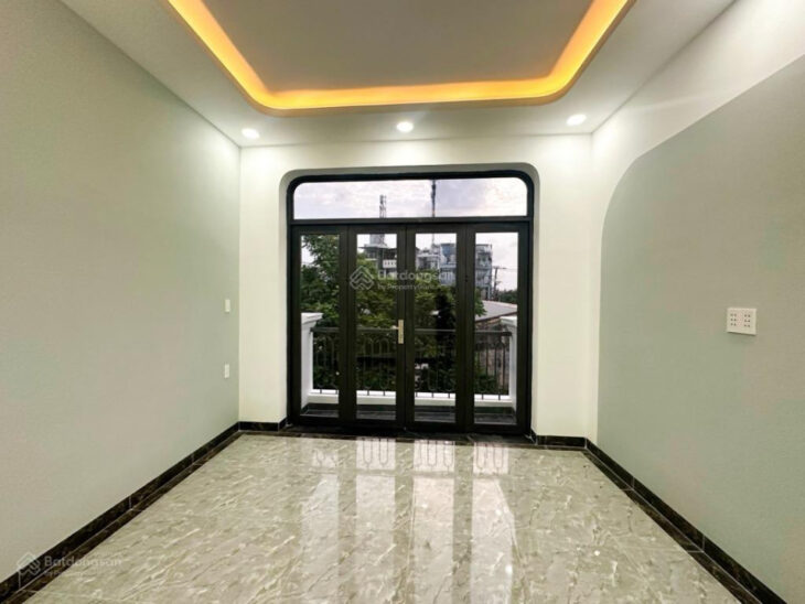 Phạm Văn Đồng – 3PN, 3WC, – Nhà mới xây hiện đại, giá 4tỷ3, gần Giga Mall