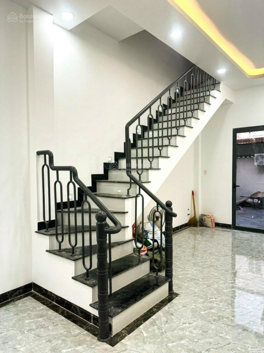 Phạm Văn Đồng – 3PN, 3WC, – Nhà mới xây hiện đại, giá 4tỷ3, gần Giga Mall