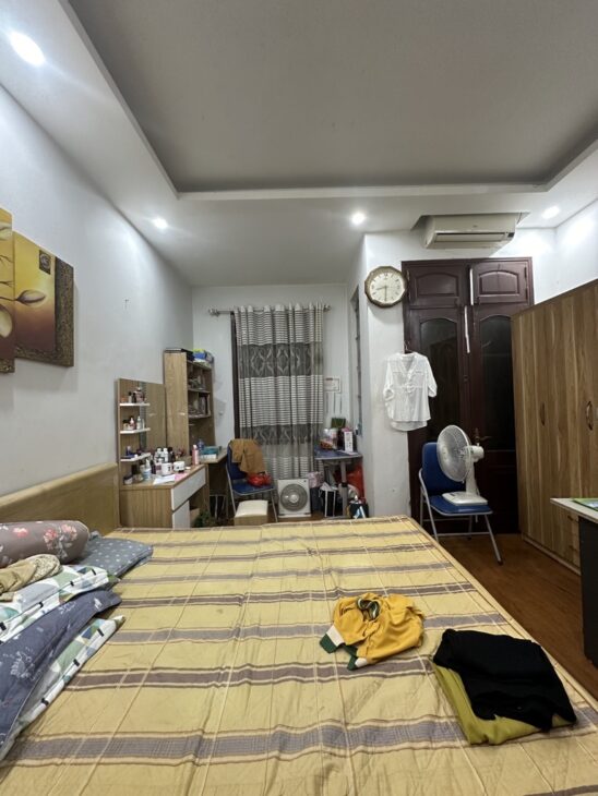 BÁN NHÀ HOÀNG QUỐC VIỆT DIỆN TÍCH 40M2 X 4 TẦNG – GIÁ 15.6 TỶ – TRUG TÂM PHỐ VÍP CẦU GIẤY.