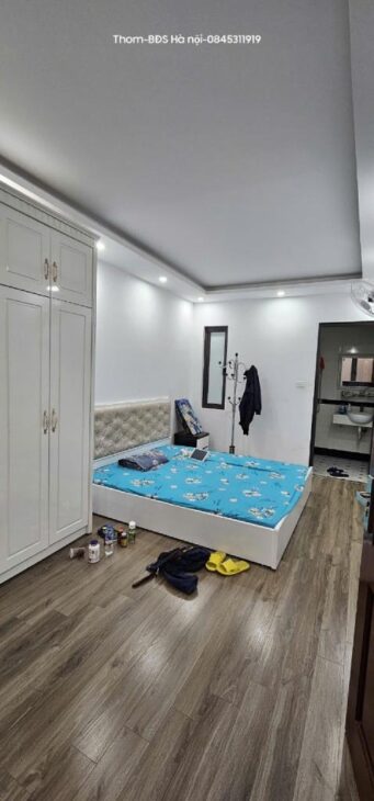 Bán nhà riêng, ngõ Lương Sử C. Trái tim HN giá dễ tiếp cận. Giá chỉ 6tỷxx.