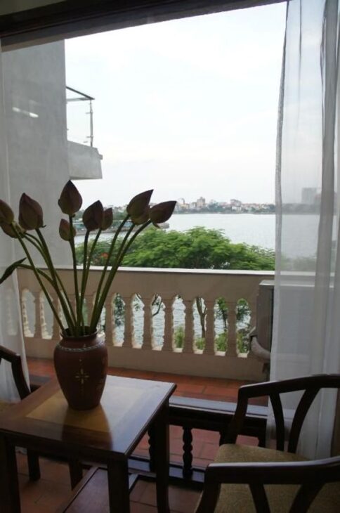 Siêu phẩm Mp Nhật Chiêu, 80m2, 50 tỷ